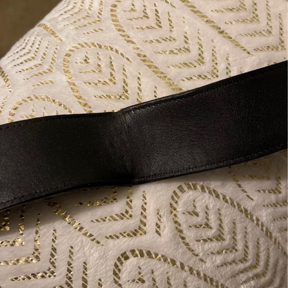 Coach - Picture 12 of 14